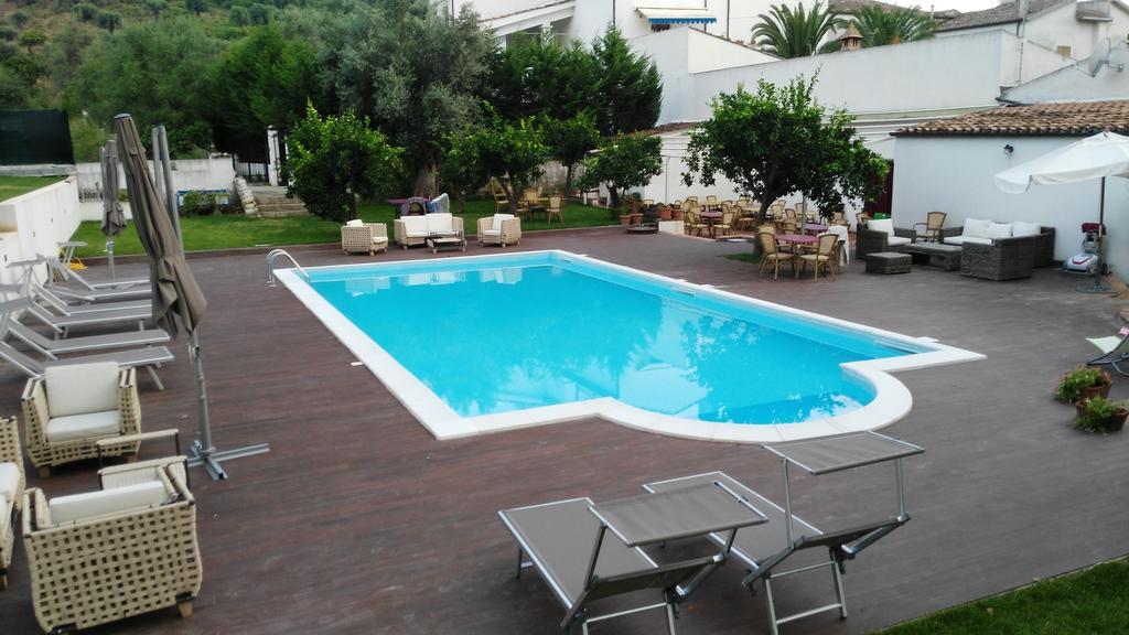 Agriturismo Malena Amica ภายนอก รูปภาพ